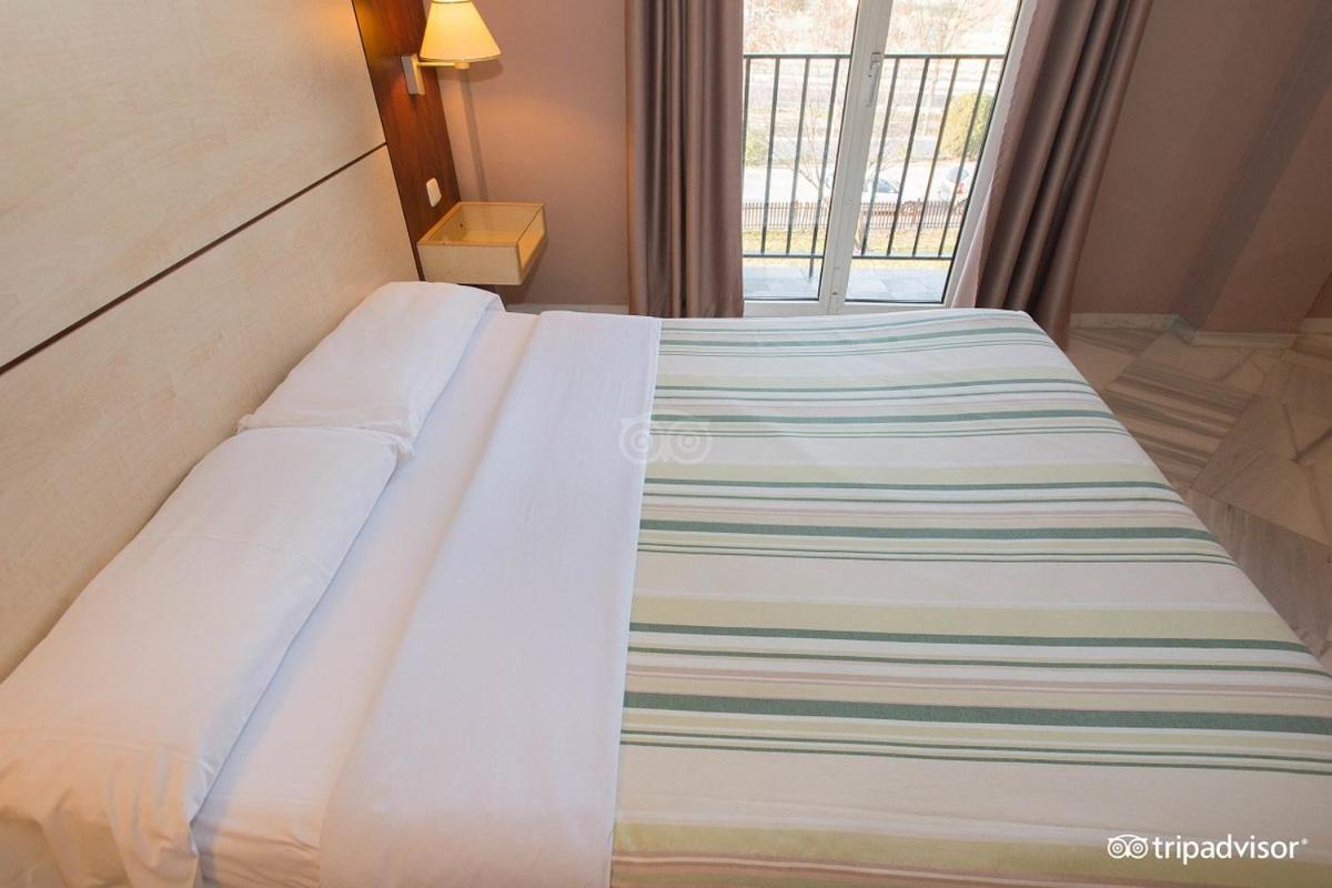 Hotel Villa Blanca Albolote Luaran gambar